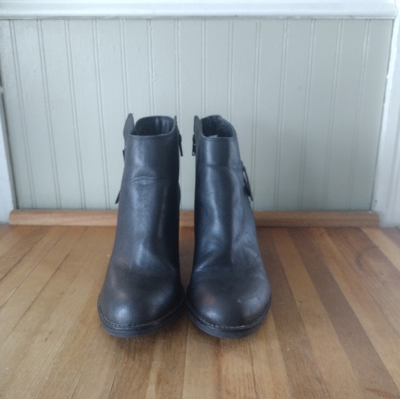 American Rag Black Ankle Boots 8.0 - Picture 2 of 5
